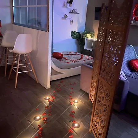 Apartament Jacuzziprive Dourgne